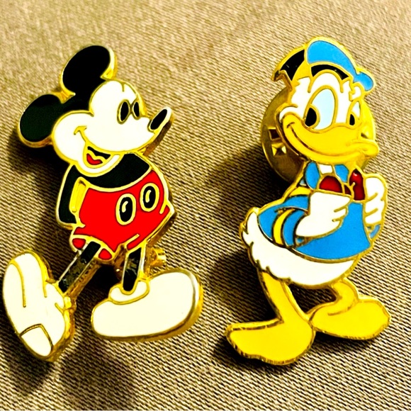 Disney Accessories Vintage Mickey Mouse And Donald Duck Pin And